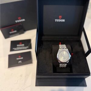 Men’s Tudor Black Bay One 41mm